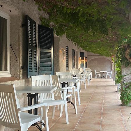 Les Lodges De La Plage U Dragulinu Sari-Solenzara Ngoại thất bức ảnh