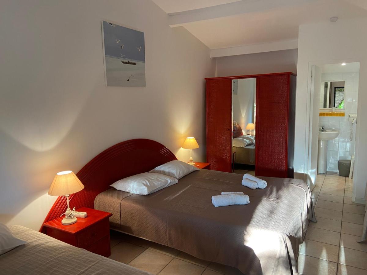 Les Lodges De La Plage U Dragulinu Sari-Solenzara Ngoại thất bức ảnh